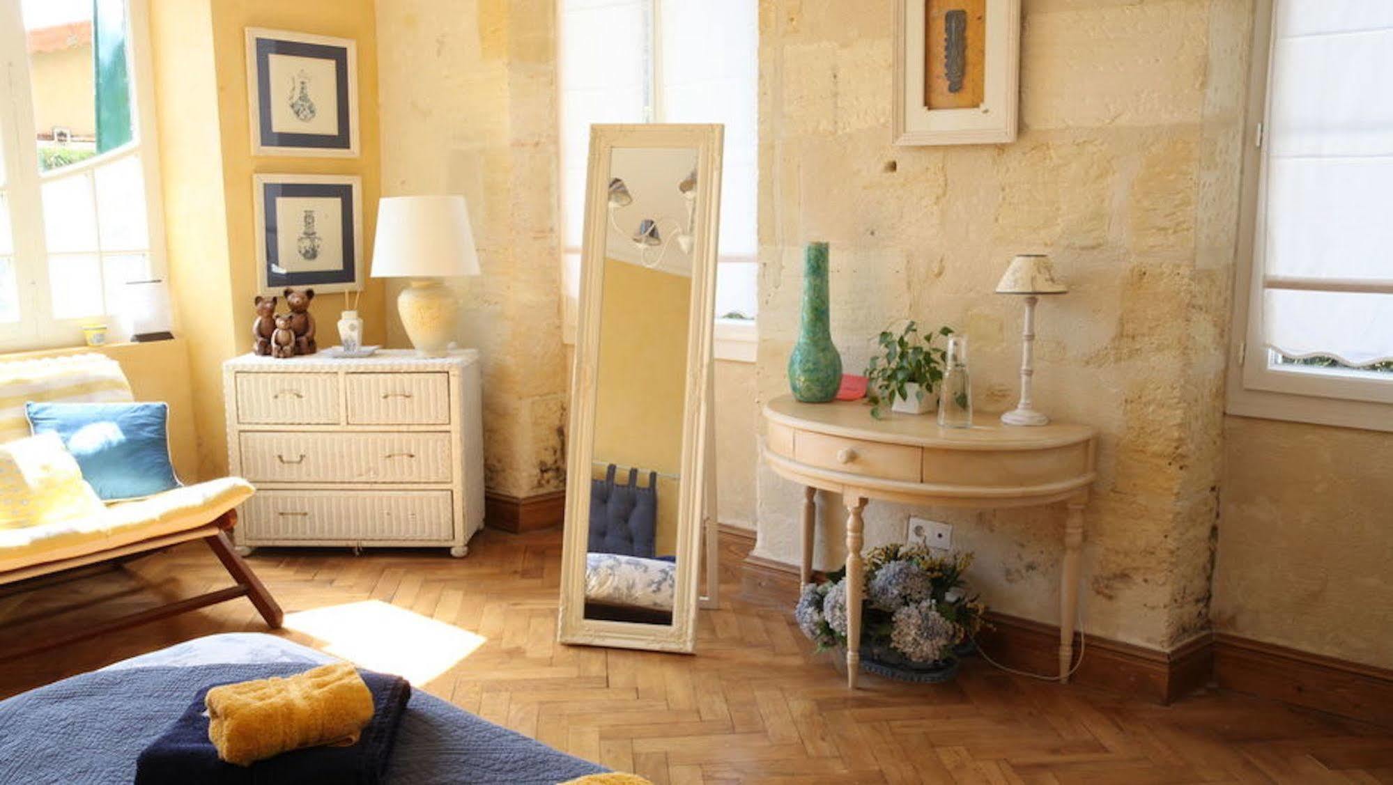 Bed and Breakfast Domaine Des Deux Cedres Gauriac Exterior foto